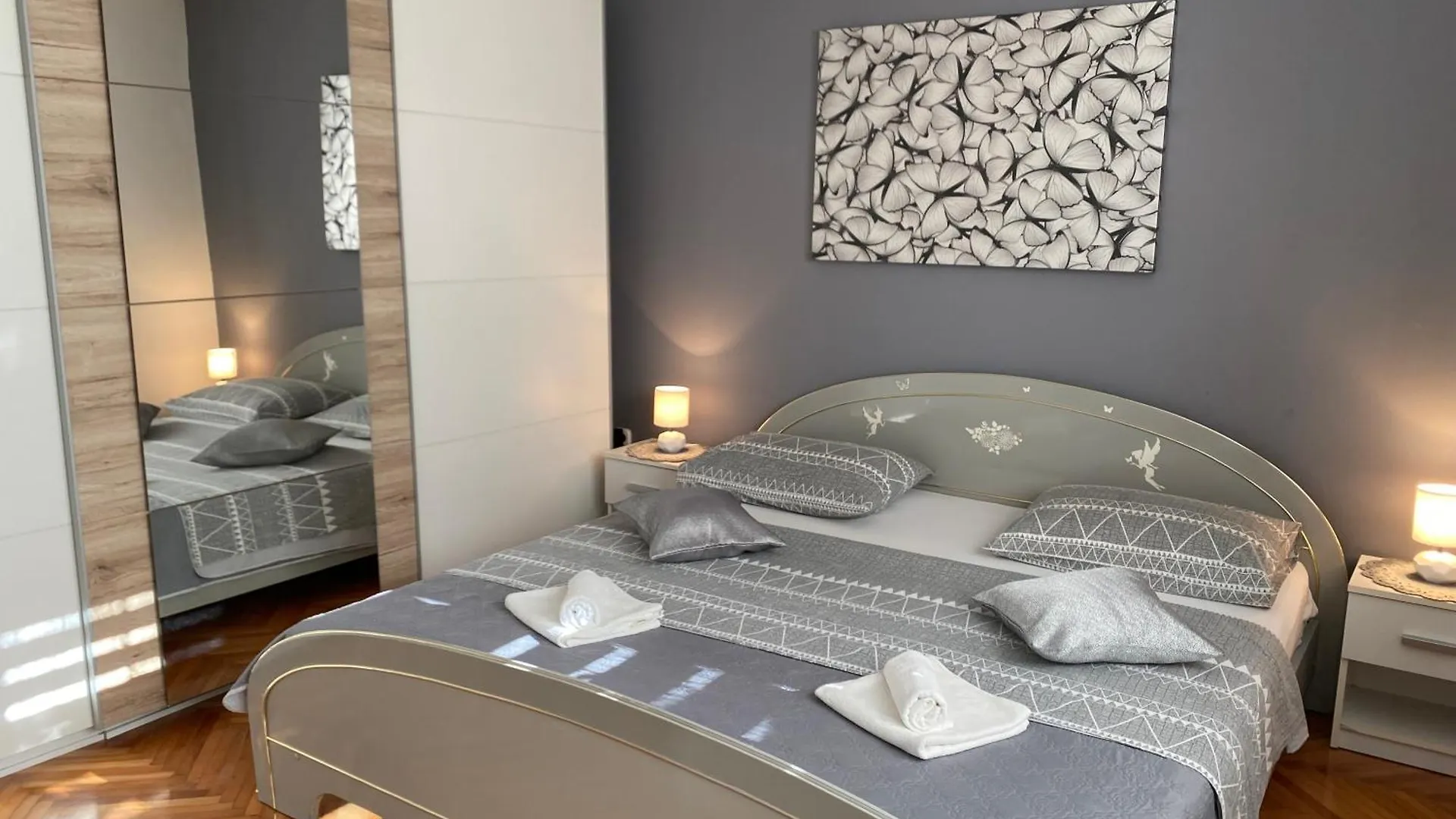 Apartment Darija With Private Pool Kaštela