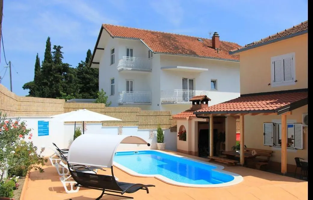 Apartment Darija With Private Pool Kaštela Chorwacja